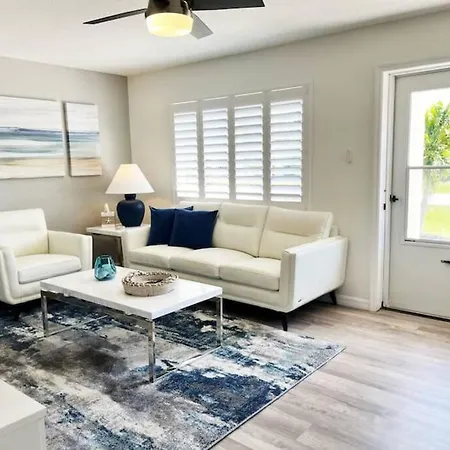 Modern Apartment - 3 Of 4 Punta Gorda Extérieur photo