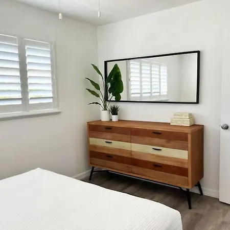 Modern Apartment - 3 Of 4 Punta Gorda Extérieur photo
